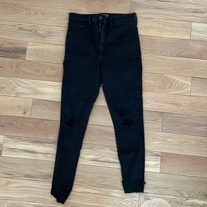 Black Abercrombie skinny jeans
